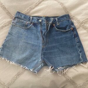 Levi’s high rise two-toned womens shorts